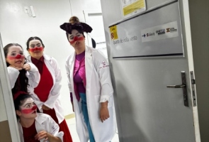 Palhaços em ação no Hospital Regional Terezinha Gaio Basso - Instituto Santé!